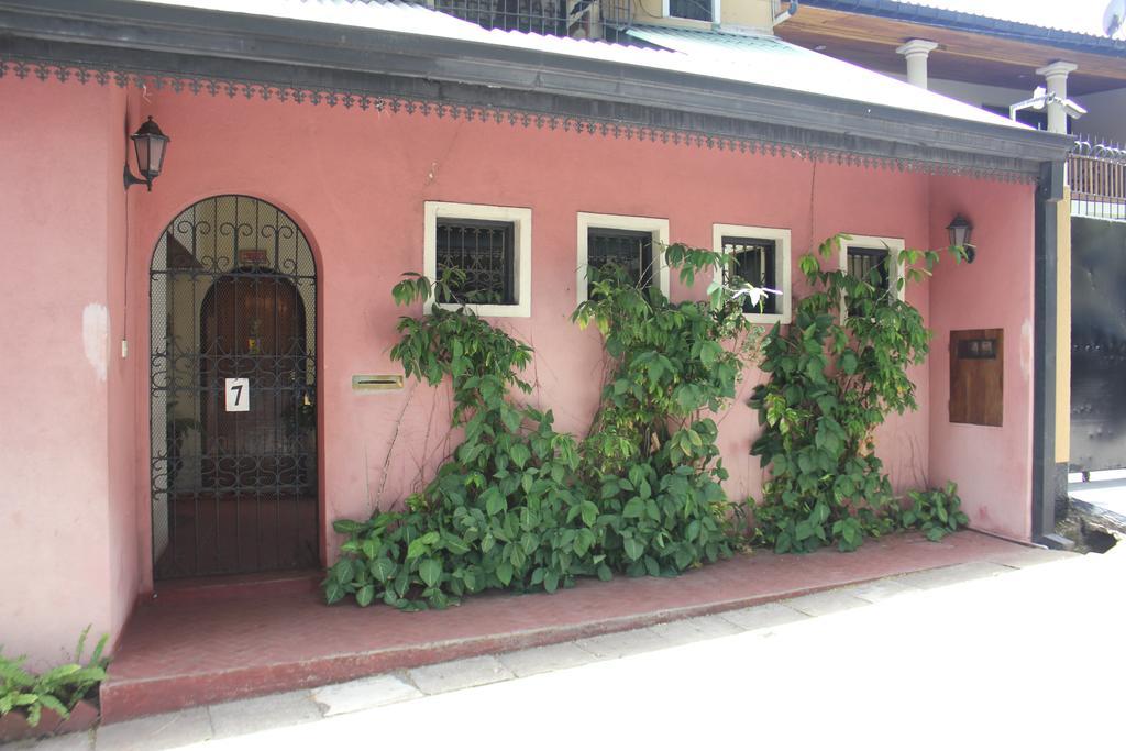 Vista Garden Guest House Colombo Exterior photo